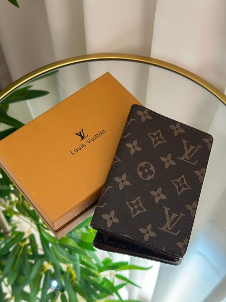 مقين دركون من LV شامل علبة الشركه