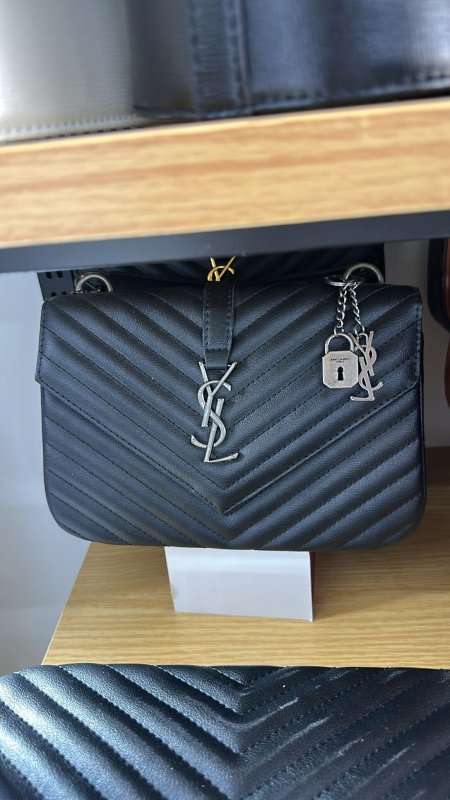 حقيبة جلد كافيير من Ysl