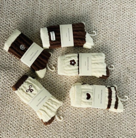 جرابين مميزاات شتوية