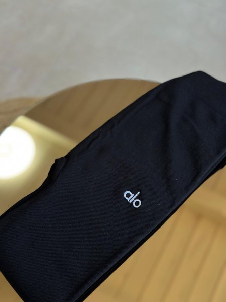 تايس شتوي مبطن من alo فُل ليكرا