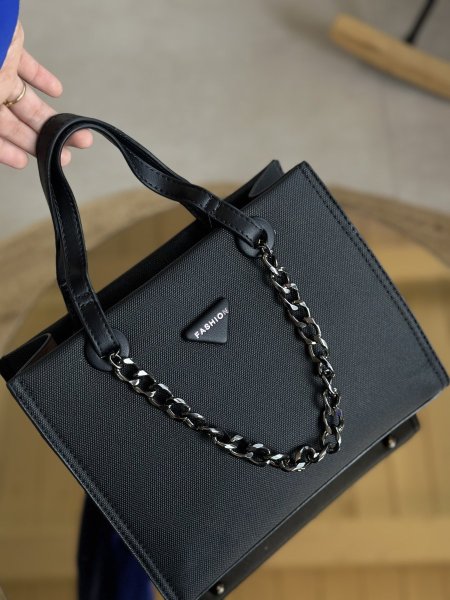 شنطة عملية سوداء مع حزام