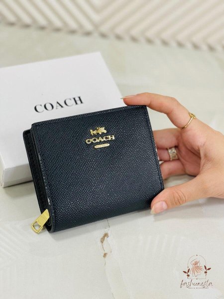 جزدان سادة من كوتش رهيب🔥