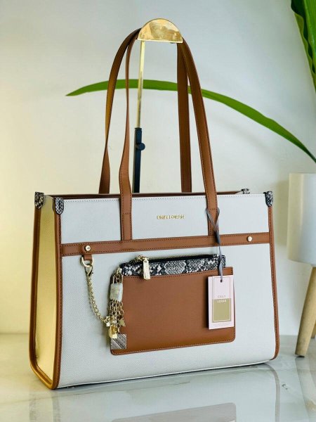 حقيبة من ايميلي لوران قطعتين لون عسلي🔥