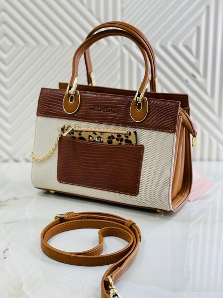 شنتة فخممممةةة من ايميلي لورانن بيج وكاميل قطعتين